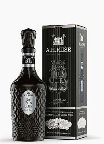 A.H. Riise Non Plus Ultra BLACK EDITION Rum con paquete regalo